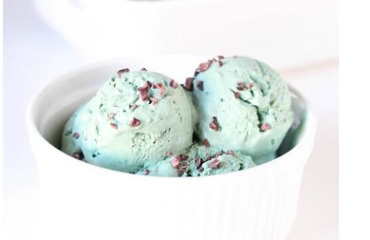 SPIRULINA NICE-CREAM